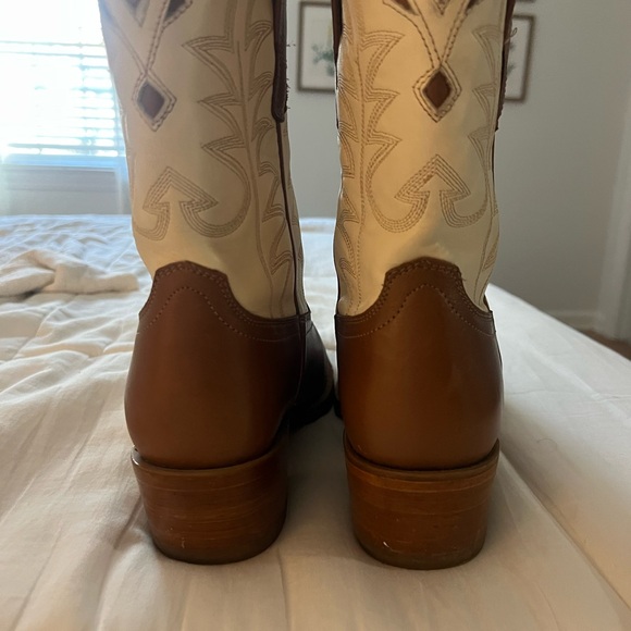Men's Two-Tone Brown and Cream Western Cowboy Boots - Picture 4 of 4